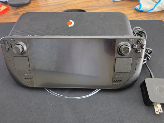 VALVE STEAM DECK OLED-1030 1TB GOOD CONDITION