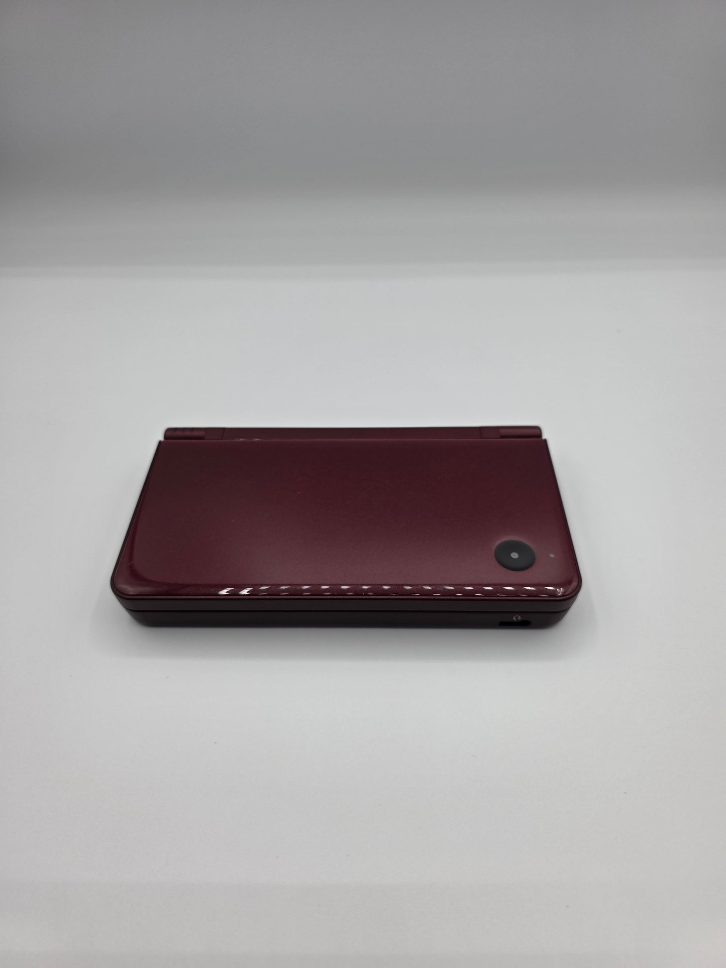Nintendo DSi XL Handheld System - Burgundy - Tested