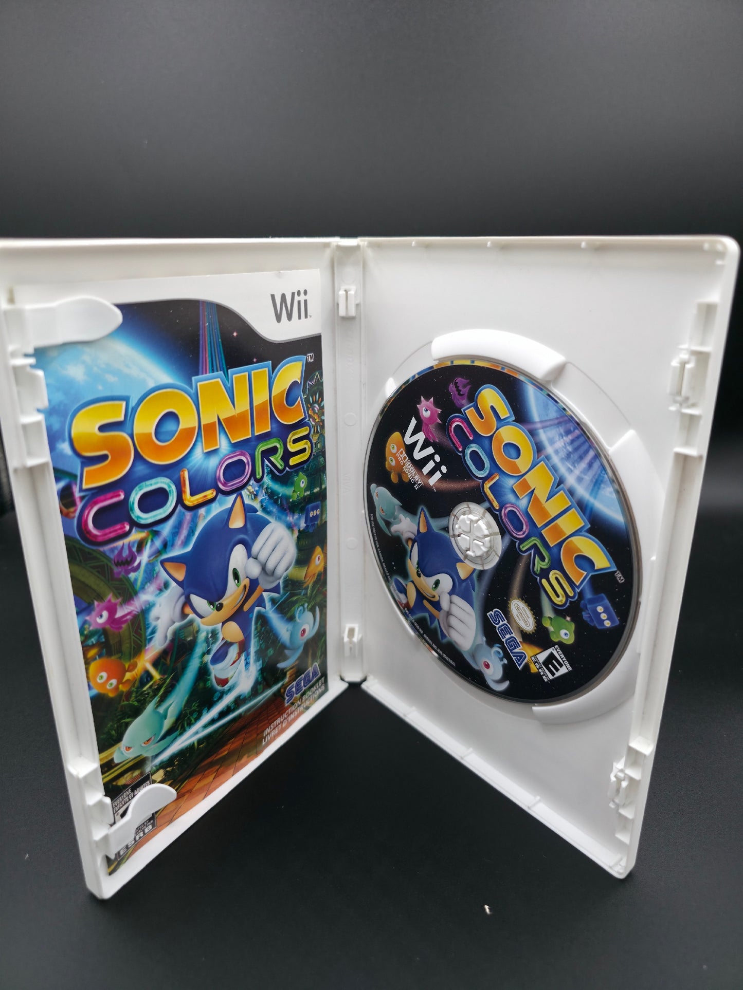 Sonic Colors Nintendo Wii 2010 SEGA Complete CIB Case Manual Disc