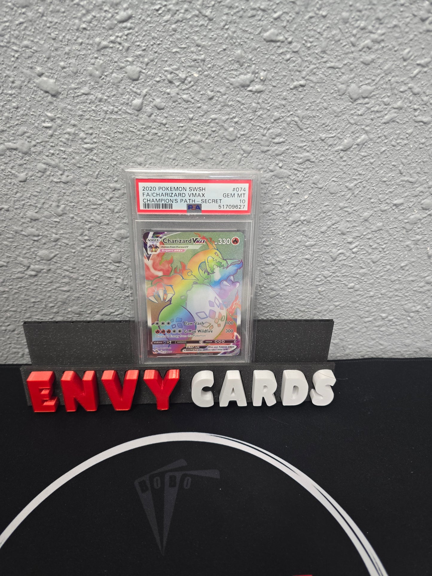Charizard VMAX SR Champion's Path 074/073 PSA 10