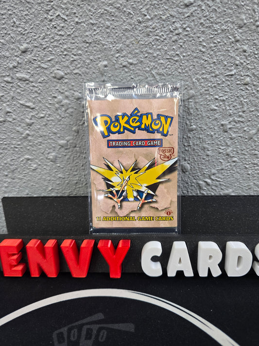 Fossil 1st Edition Booster Pack Unweighed