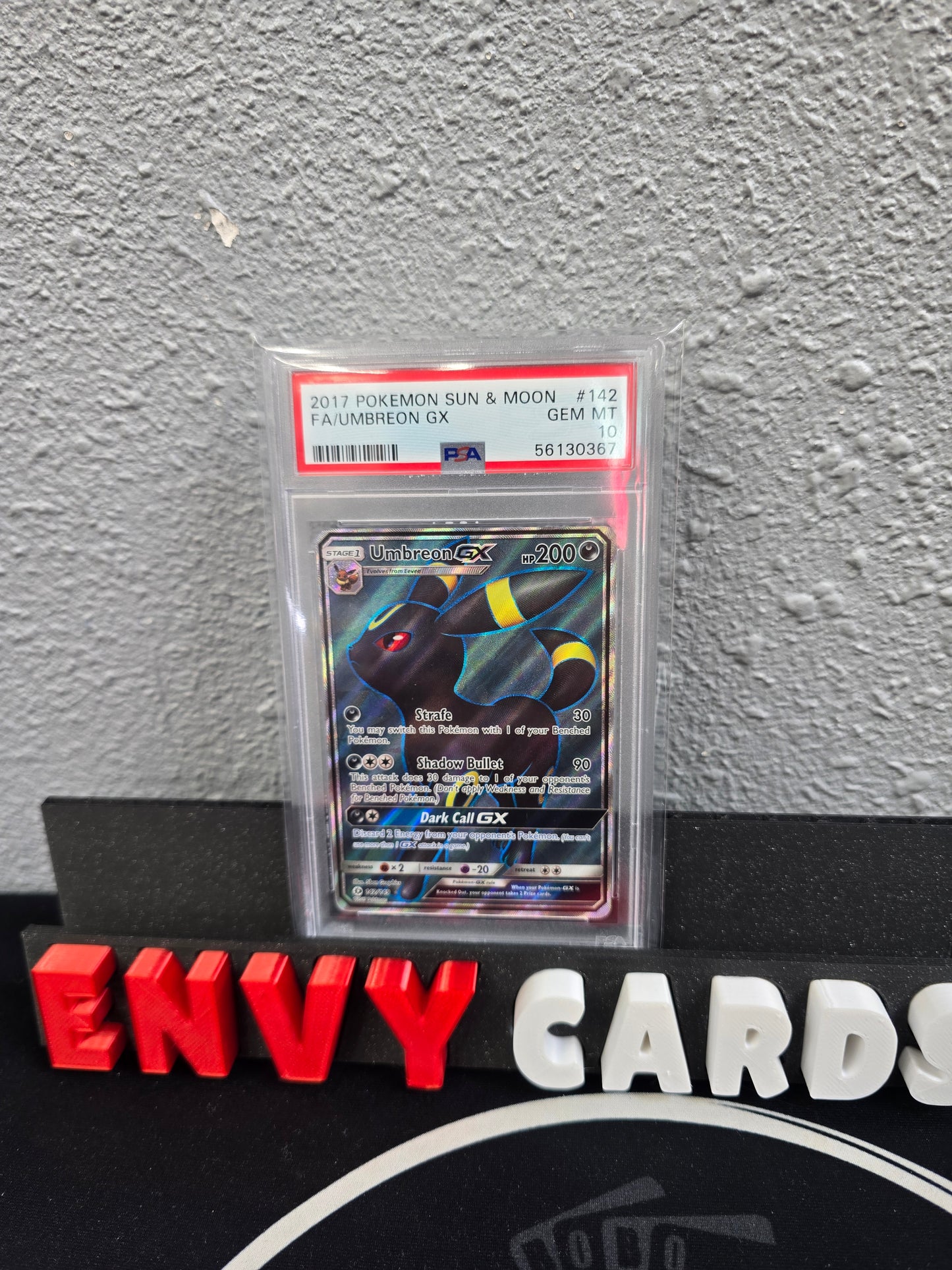 Umbreon GX FA Sun & Moon Base 142/149 PSA 10